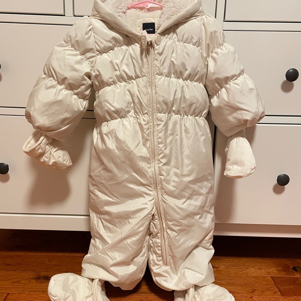 Great condition baby bunting suit. Gloves and little boots with snaps.